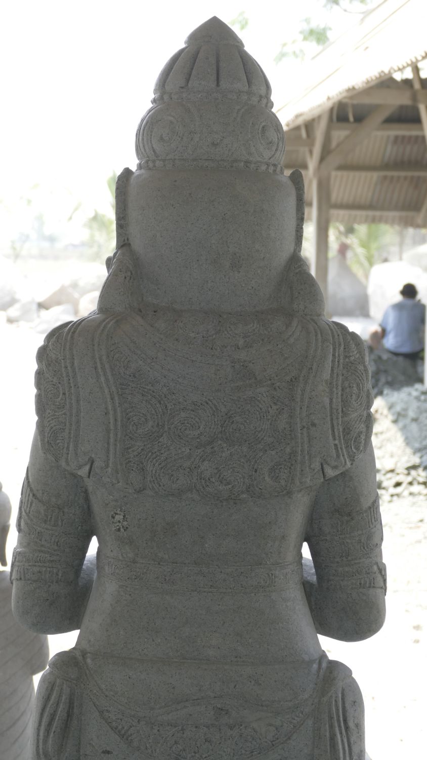  Product image 8 of the product “Standing Sri Dewi. Made from riverstone. Height 180cm ”